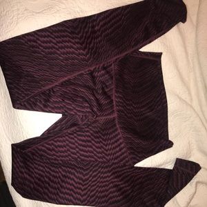 Lululemon high waisted wunder unders size 4